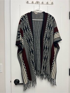 Timing Black & White Textured Knit Cardigan